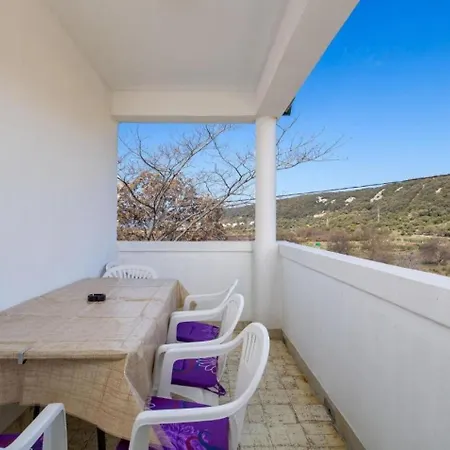 Nedo - Private Parking Apartment *