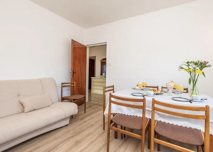 Nedo Supetarska Draga